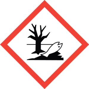 Étiquette GHS 09 danger pour l’environnement aquatique – pictogramme SGH dans le Valais suisse