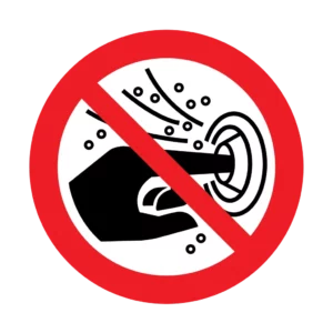 Panneau d'interdiction ISO 7010 P070 ne pas mettre doigt dans buse – panneau de défense en Suisse