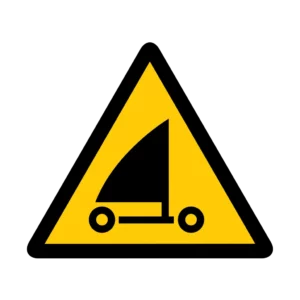 Panneau d'avertissement ISO 7010 W059 surf terrestre – signalisation de sécurité à Sierre dans le canton du Valais (Suisse)